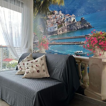 Апартаменты Il Gabbiano Savona "Luxury House" - Wifi, Parking, Shopping Center Экстерьер фото