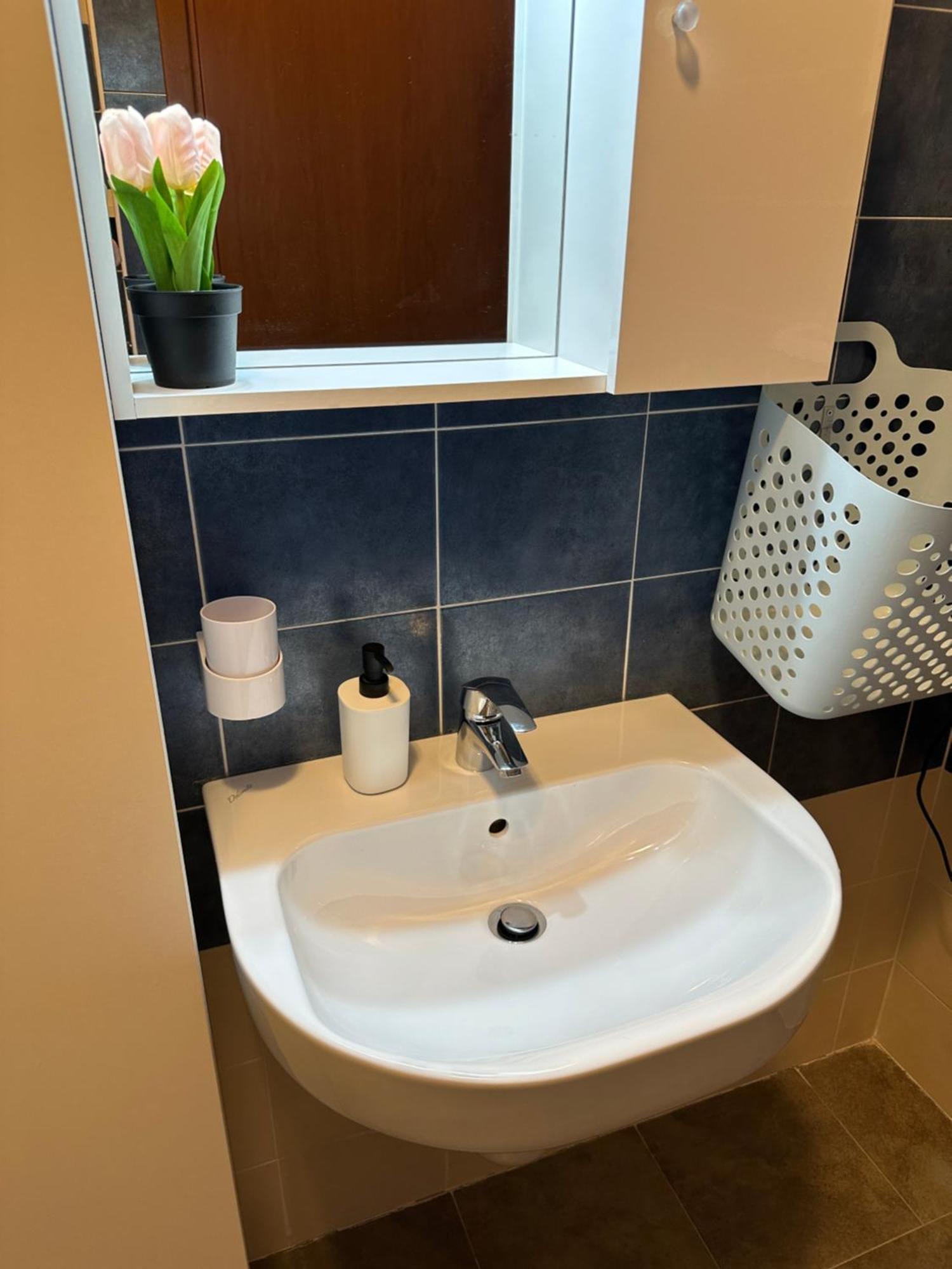 Апартаменты Il Gabbiano Savona "Luxury House" - Wifi, Parking, Shopping Center Экстерьер фото